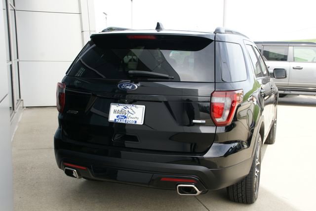 Used 2016 Ford Explorer Sport w/ Equipment Group 401A image 4