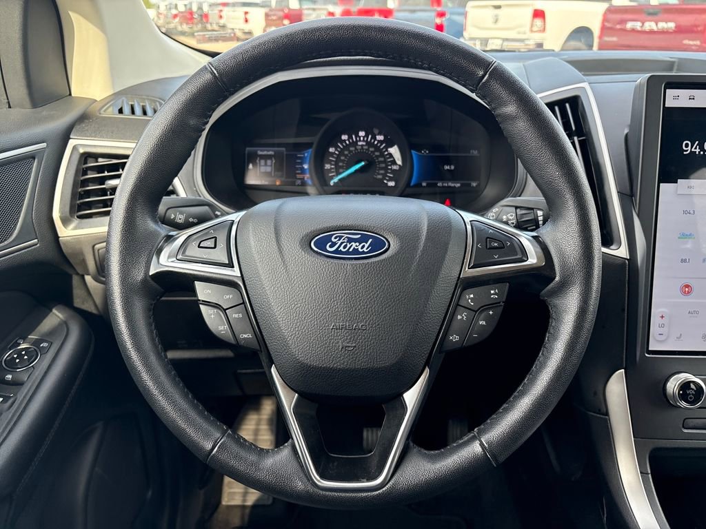 Used 2024 Ford Edge SEL image 19