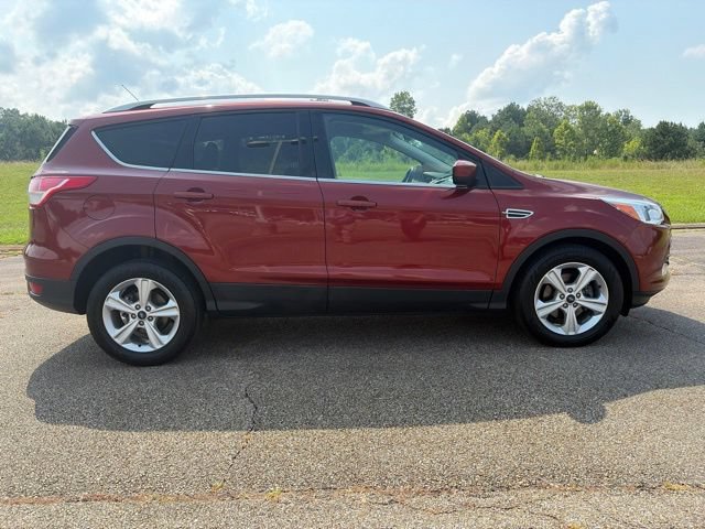 Used 2015 Ford Escape SE FWD image 9