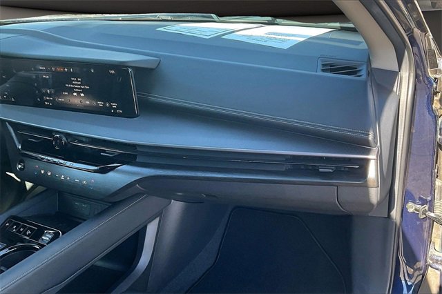 Certified 2025 Nissan Murano SV image 15