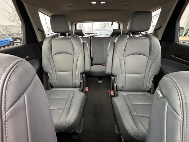 Used 2021 Buick Enclave Essence w/ Sport Touring Edition image 31