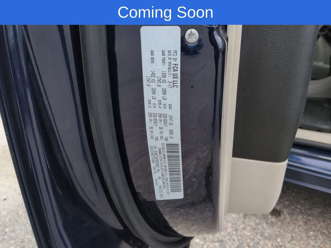 Used 2017 Chrysler Pacifica Touring-L FWD image 36