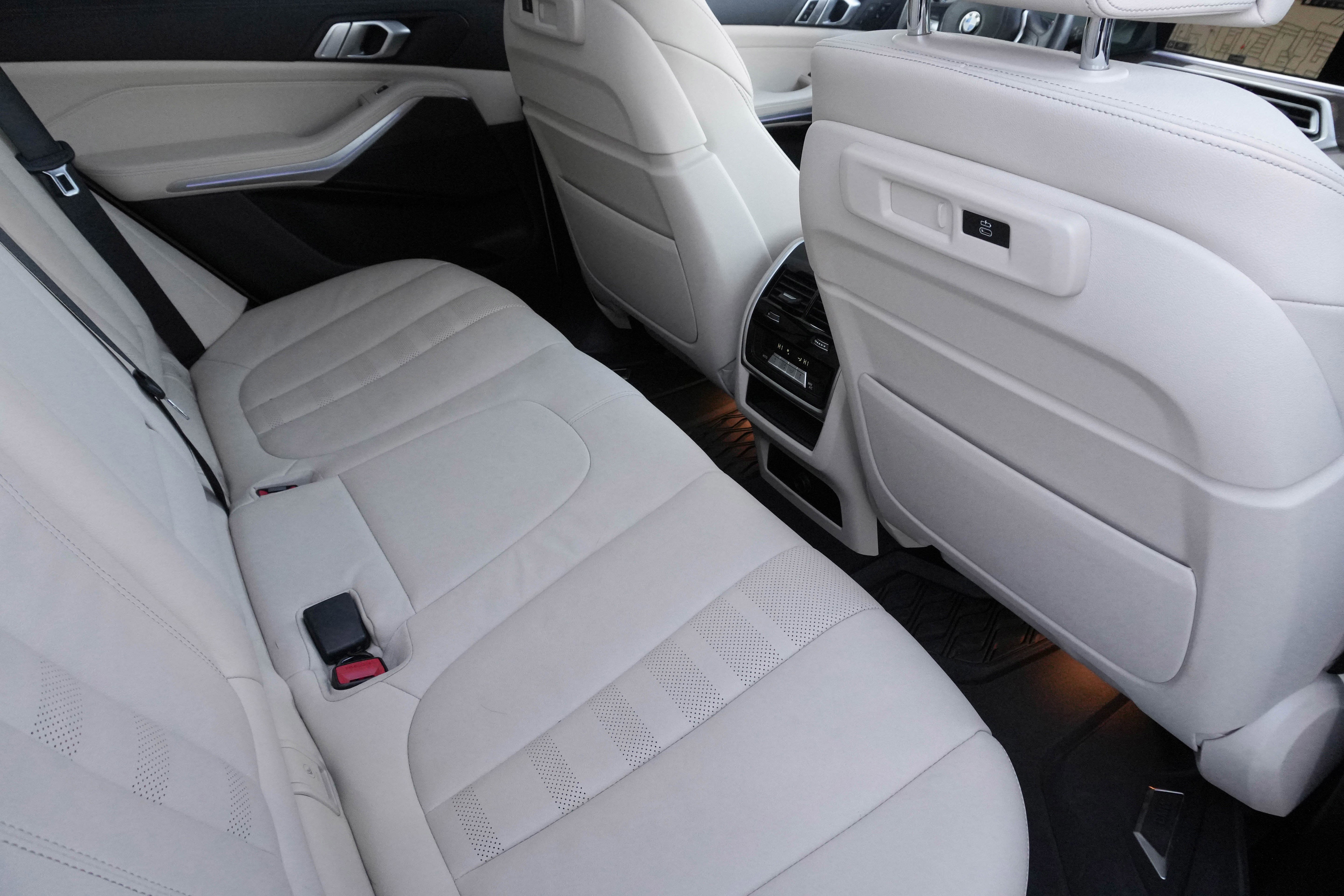 Used 2022 BMW X5 xDrive40i w/ Luxury Seating Package image 31