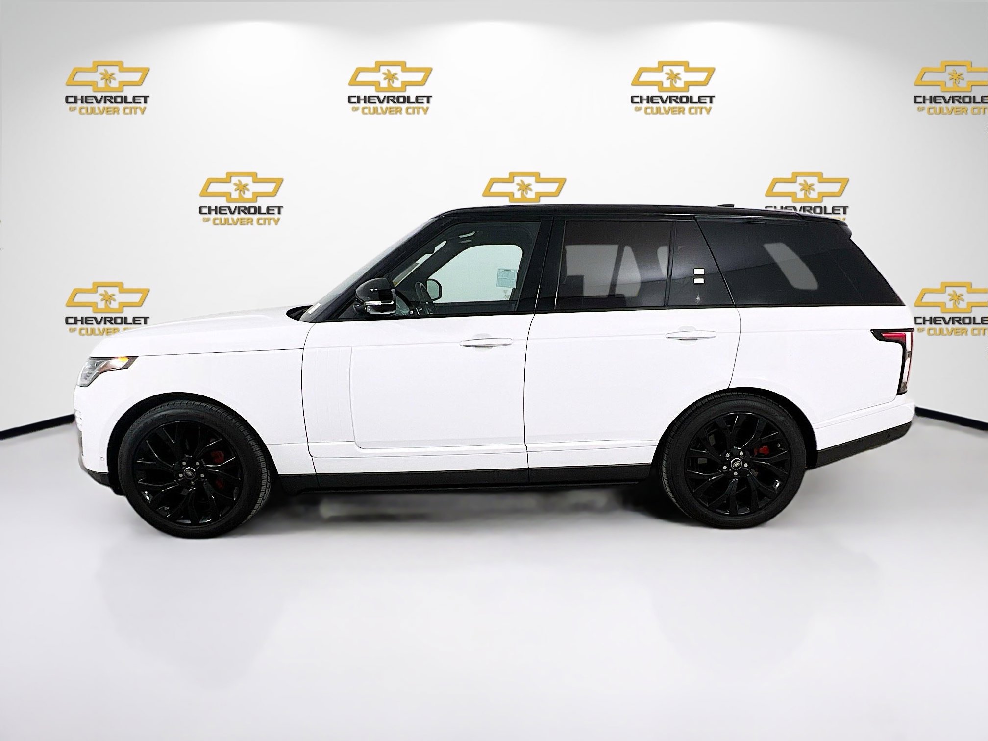 Used 2019 Land Rover Range Rover Autobiography image 4