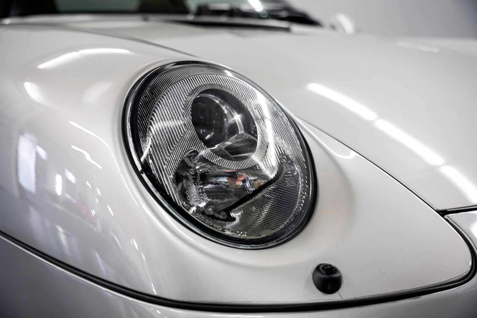 Used 1998 Porsche 911 Carrera S RWD image 38