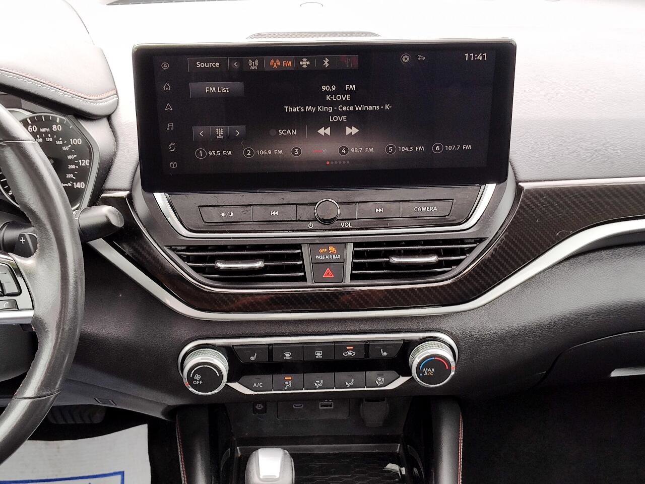 Used 2024 Nissan Altima 2.5 SR w/ SR Premium Package image 18