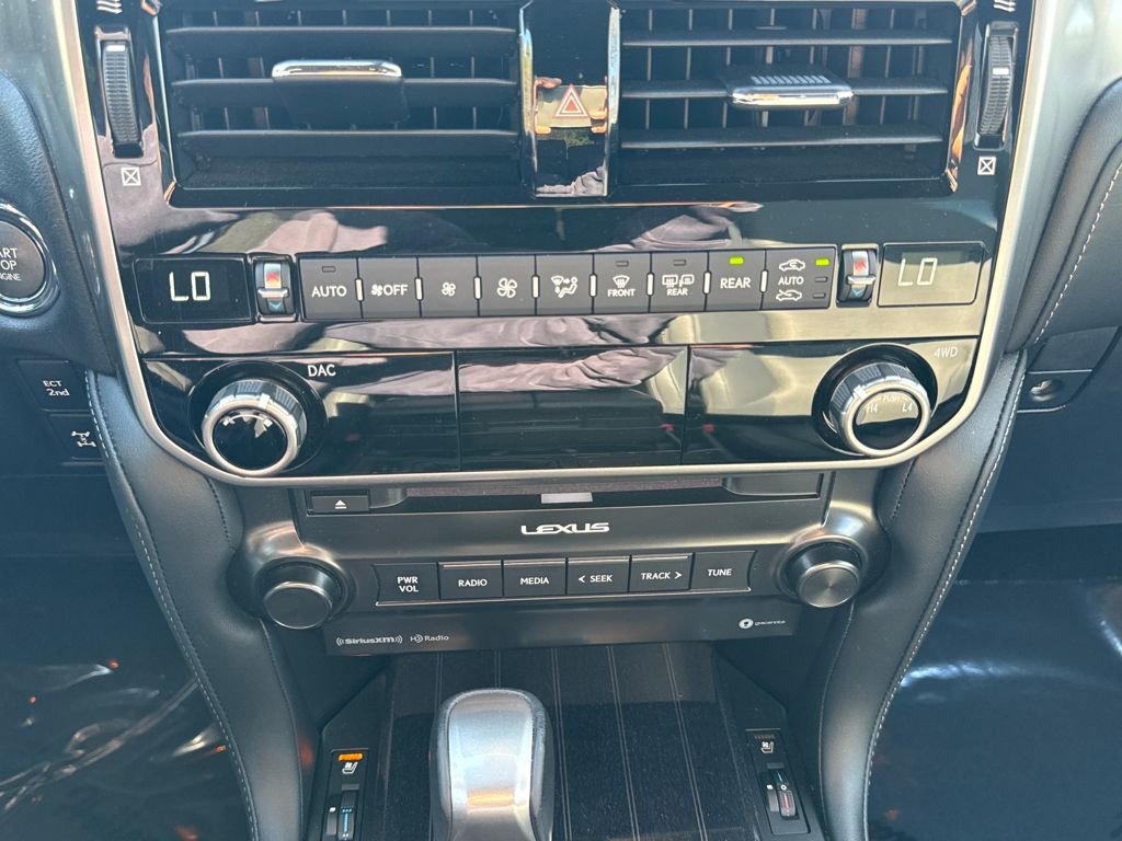 Used 2022 Lexus GX 460 Premium w/ Premium Package image 22