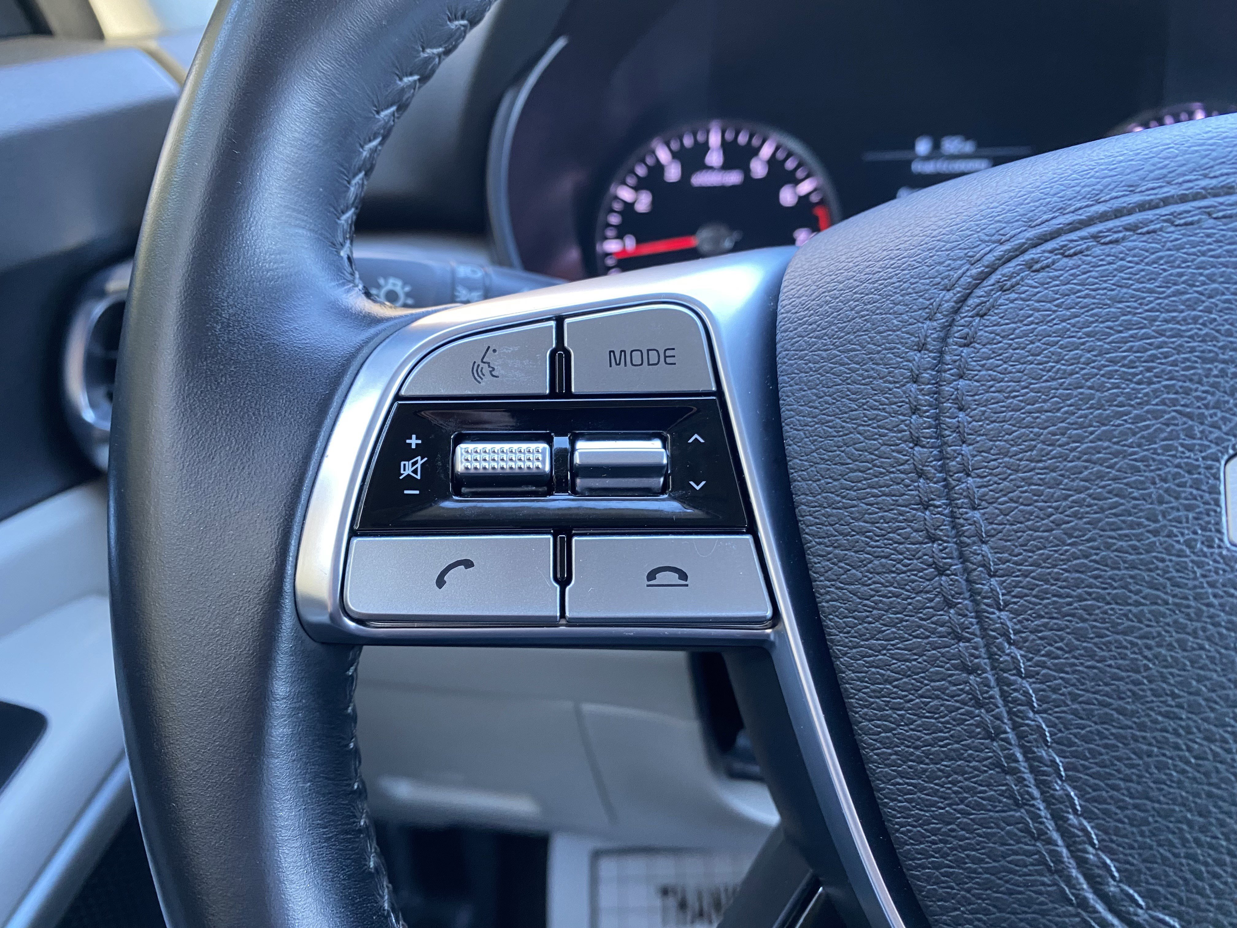 Used 2022 Kia Telluride EX image 19