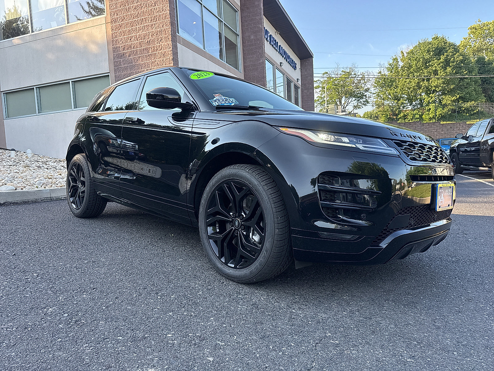Used 2023 Land Rover Range Rover Evoque R-Dynamic SE AWD/4WD image 17