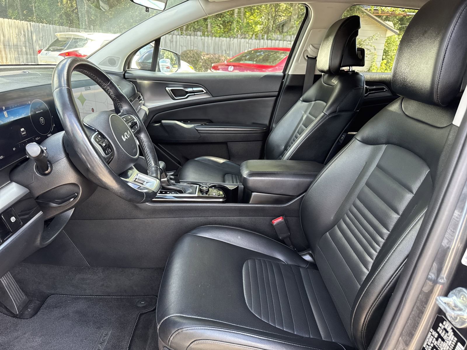 Used 2023 Kia Sportage SX image 9