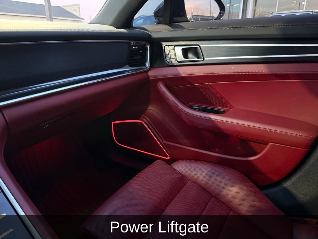 Used 2022 Porsche Panamera Platinum Edition image 13