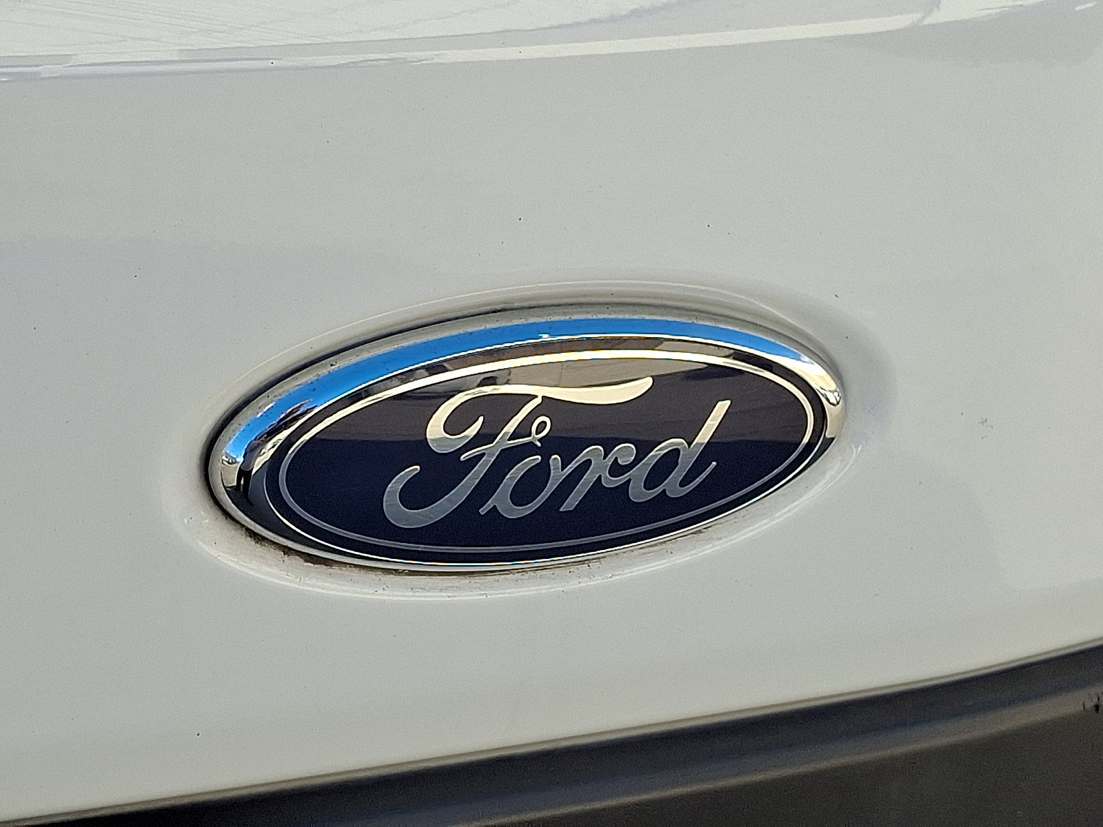 Certified 2024 Ford Transit 250 Low Roof w/ Exterior Upgrade Package image 28