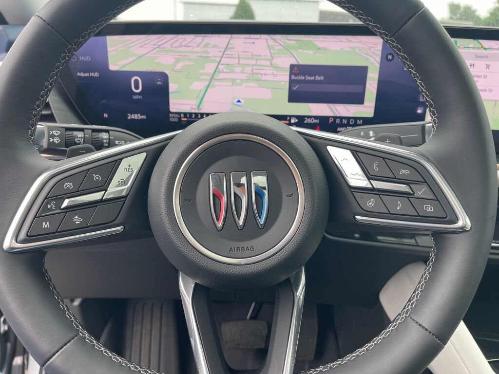 Used 2024 Buick Envision Avenir AWD/4WD image 18