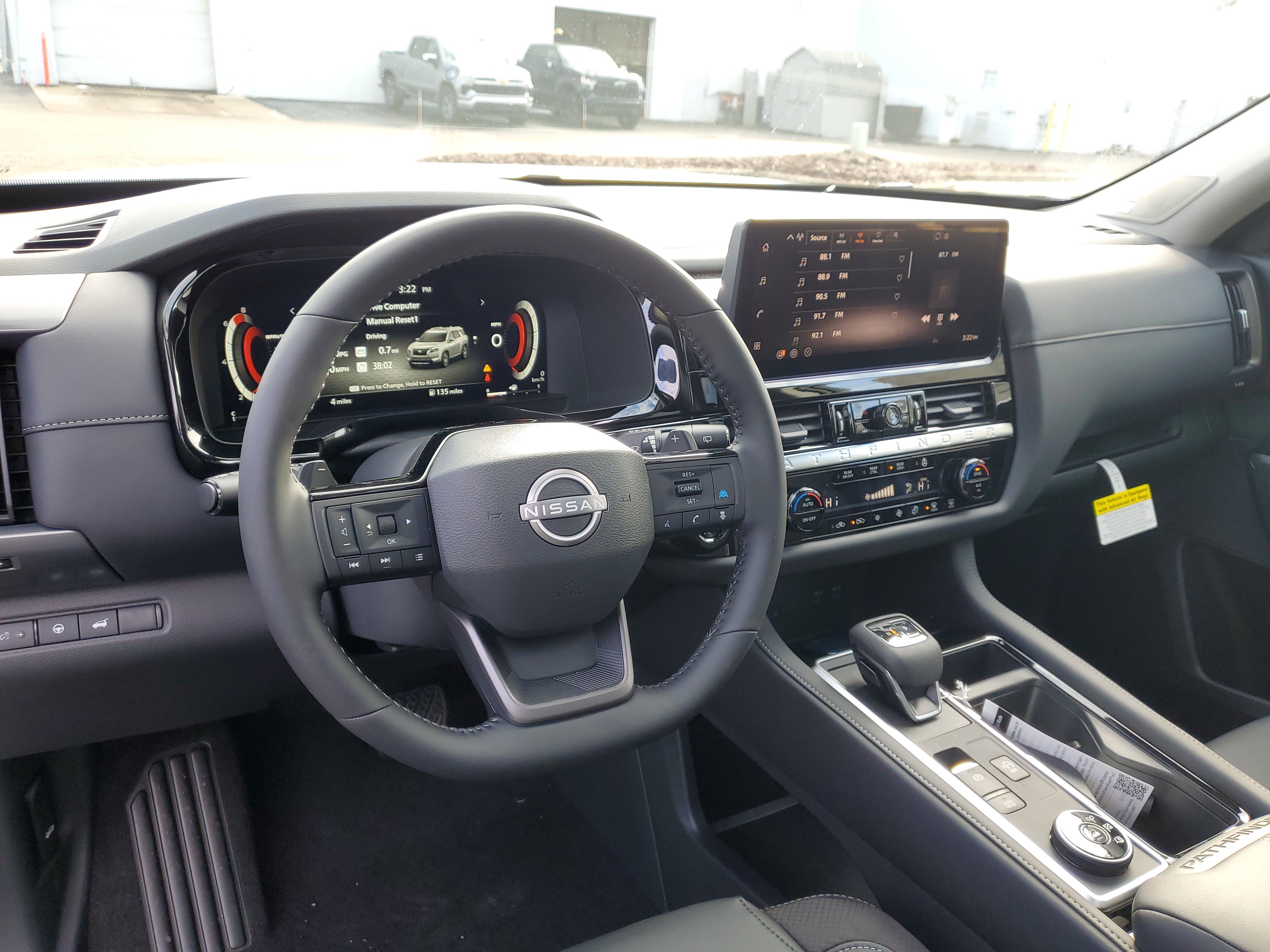 New 2026 Nissan Pathfinder SL w/ SL Premium Package image 9