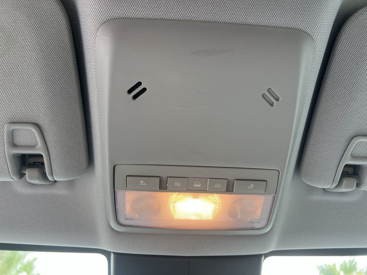 Used 2019 Chevrolet Trax LT w/ LT Convenience Package FWD image 28