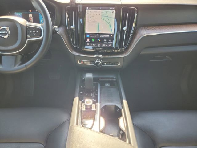 Used 2022 Volvo XC60 B5 Momentum w/ Climate Package AWD/4WD image 29