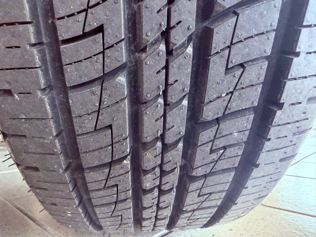 Used 2020 Toyota RAV4 Limited image 21