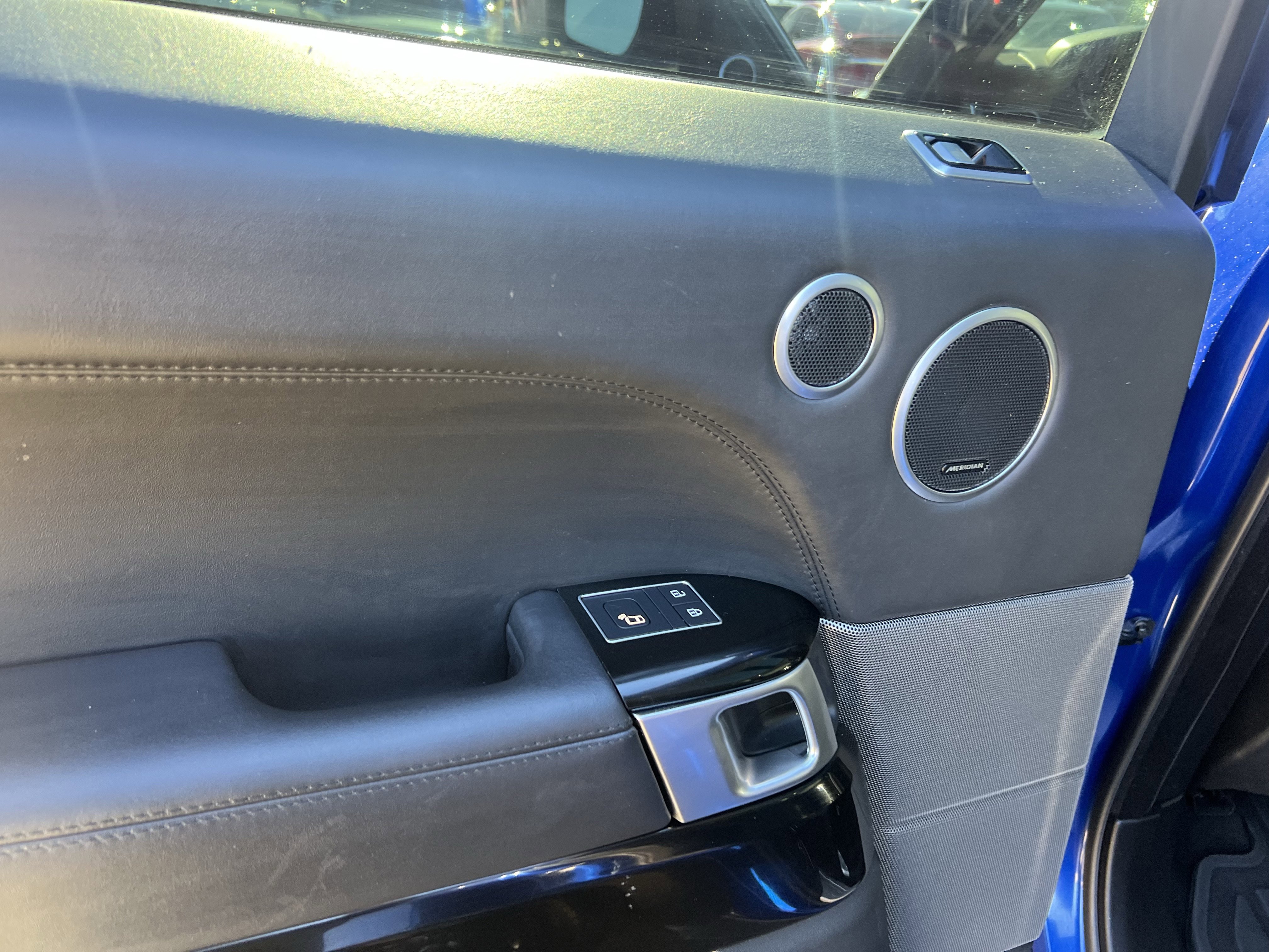 Used 2022 Land Rover Range Rover Sport SVR image 28