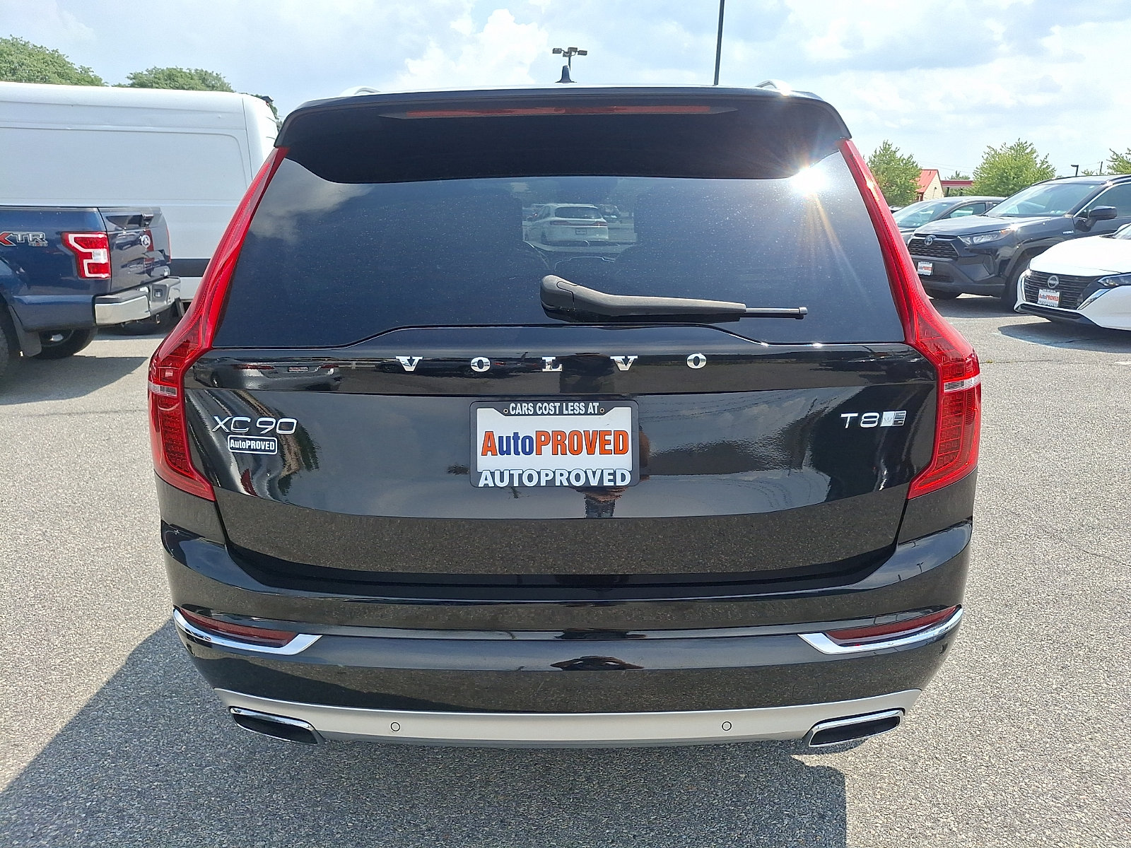 Used 2017 Volvo XC90 T8 Excellence AWD/4WD image 5