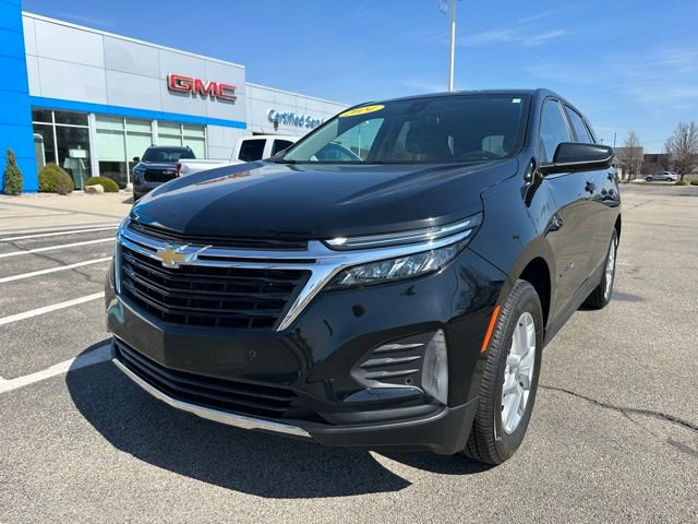 Used 2024 Chevrolet Equinox LT image 2