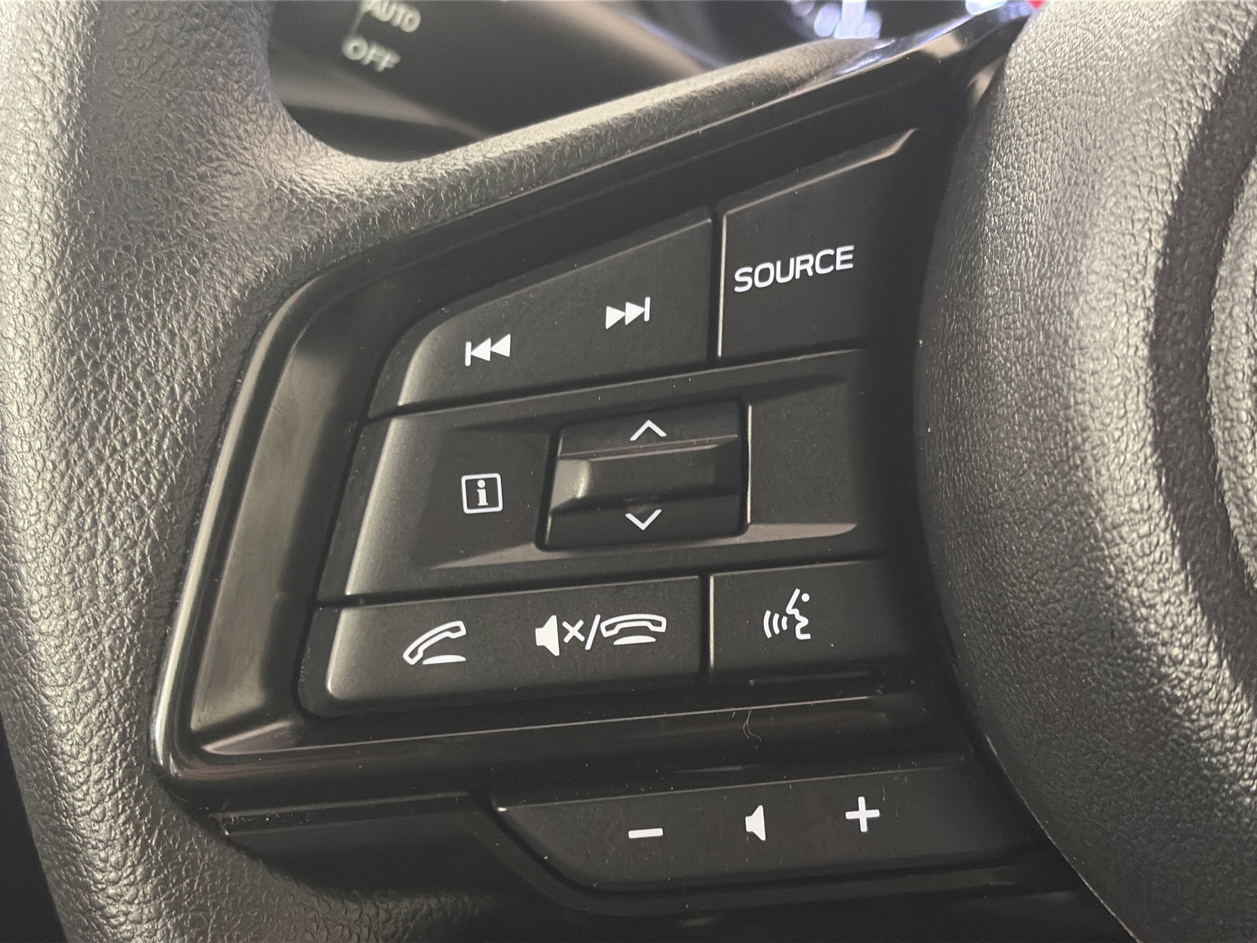 Used 2025 Subaru Forester w/ Convenience Package #1 image 18