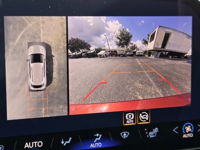 Certified 2026 Chevrolet Equinox EV RS FWD image 18