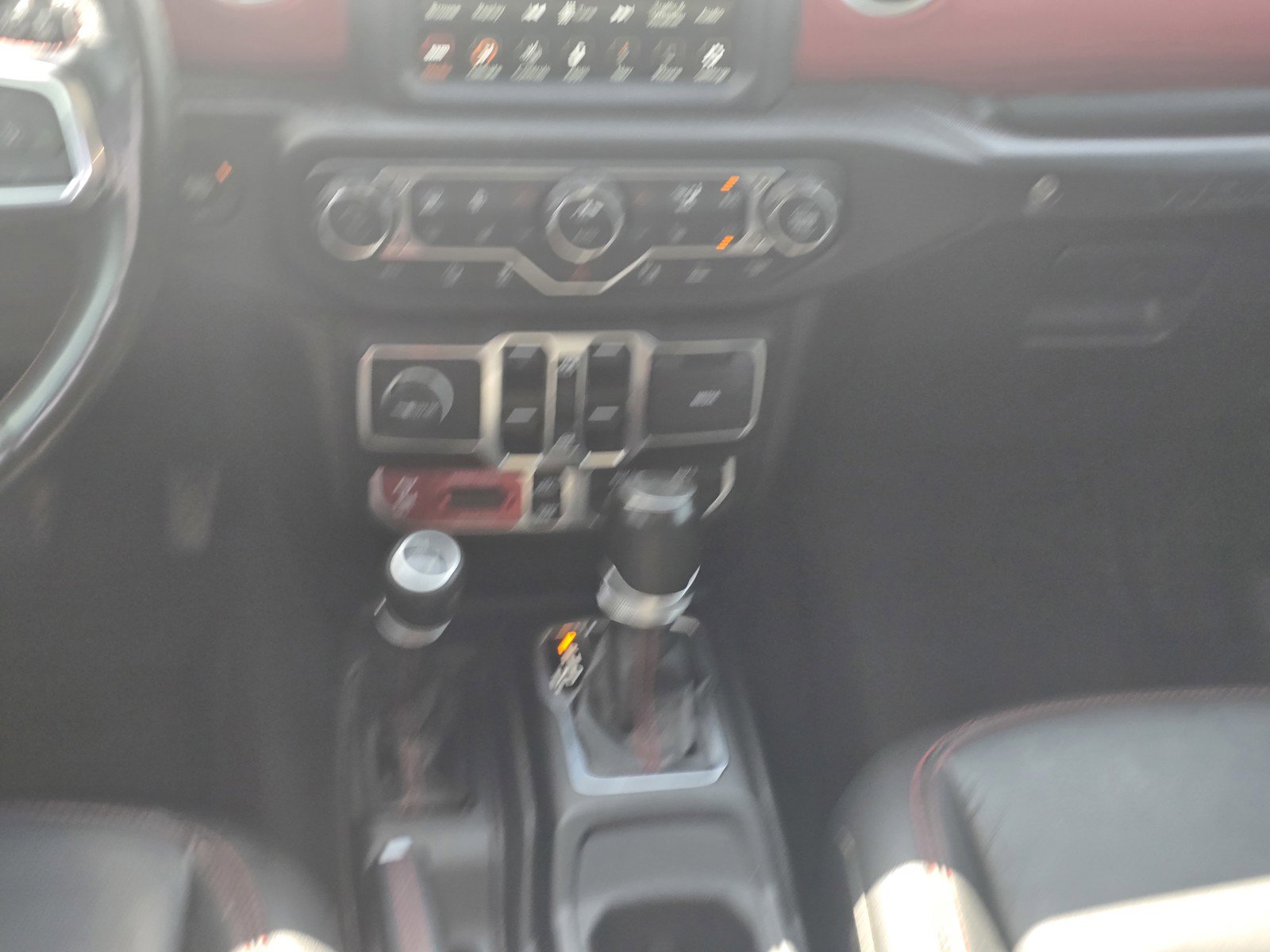 Used 2023 Jeep Wrangler Rubicon image 18