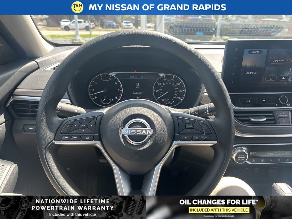 New 2026 Nissan Altima 2.5 SV w/ SV Special Edition Package AWD/4WD image 18