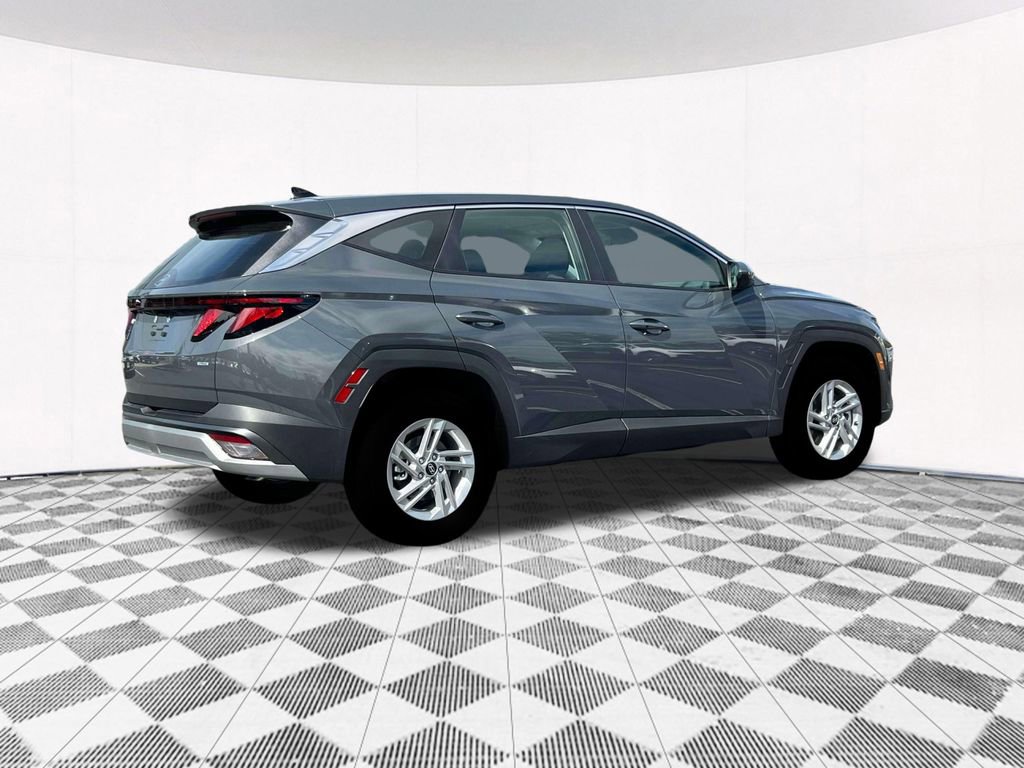 New 2025 Hyundai Tucson SE image 13