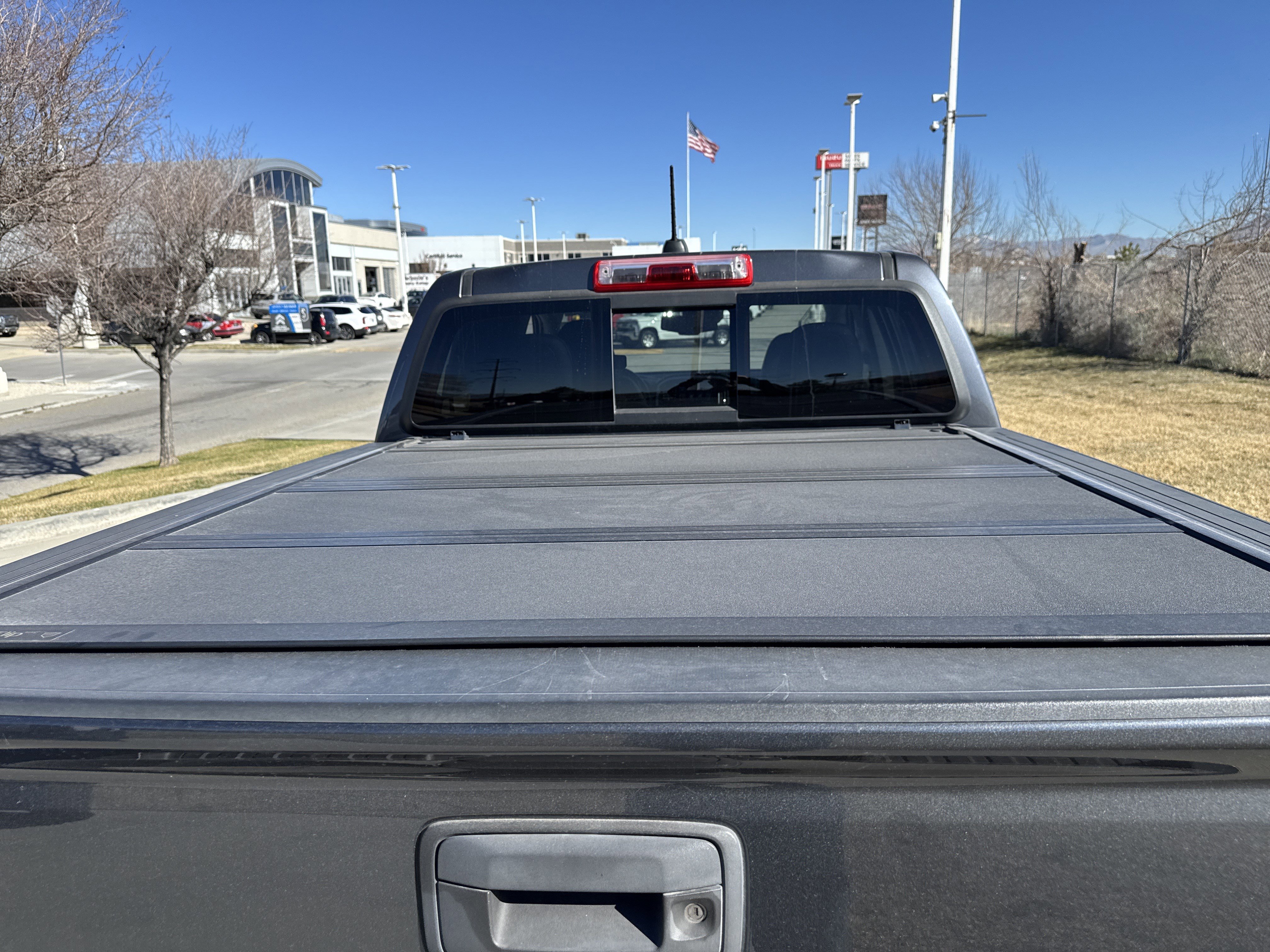 Used 2017 GMC Canyon SLT w/ Driver Alert Package image 24