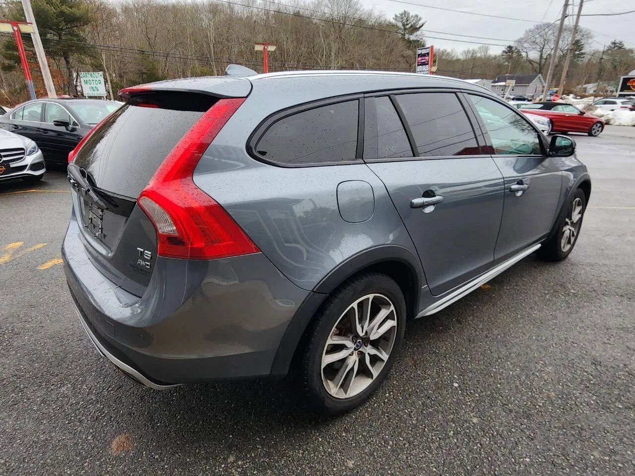Used 2018 Volvo V60 T5 Cross Country AWD/4WD image 5