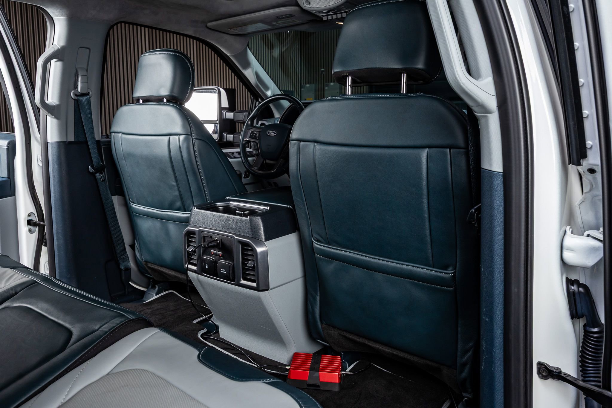 Used 2022 Ford F250 Limited image 31