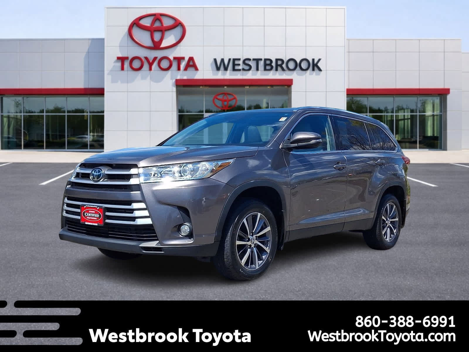 Certified 2019 Toyota Highlander XLE AWD/4WD image 1