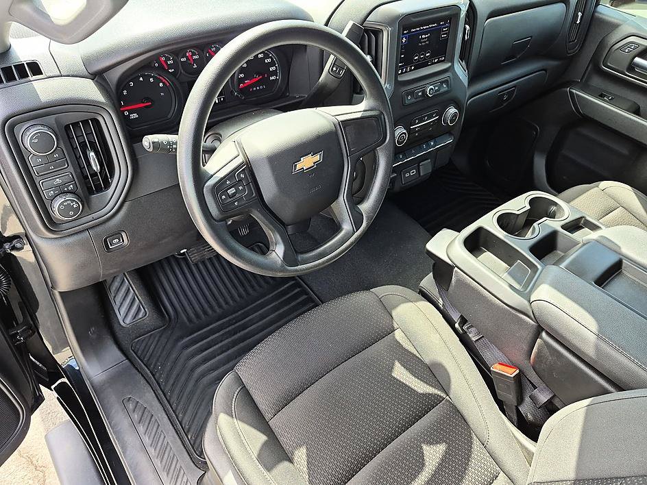 Used 2025 Chevrolet Silverado 2500 Custom AWD/4WD image 15