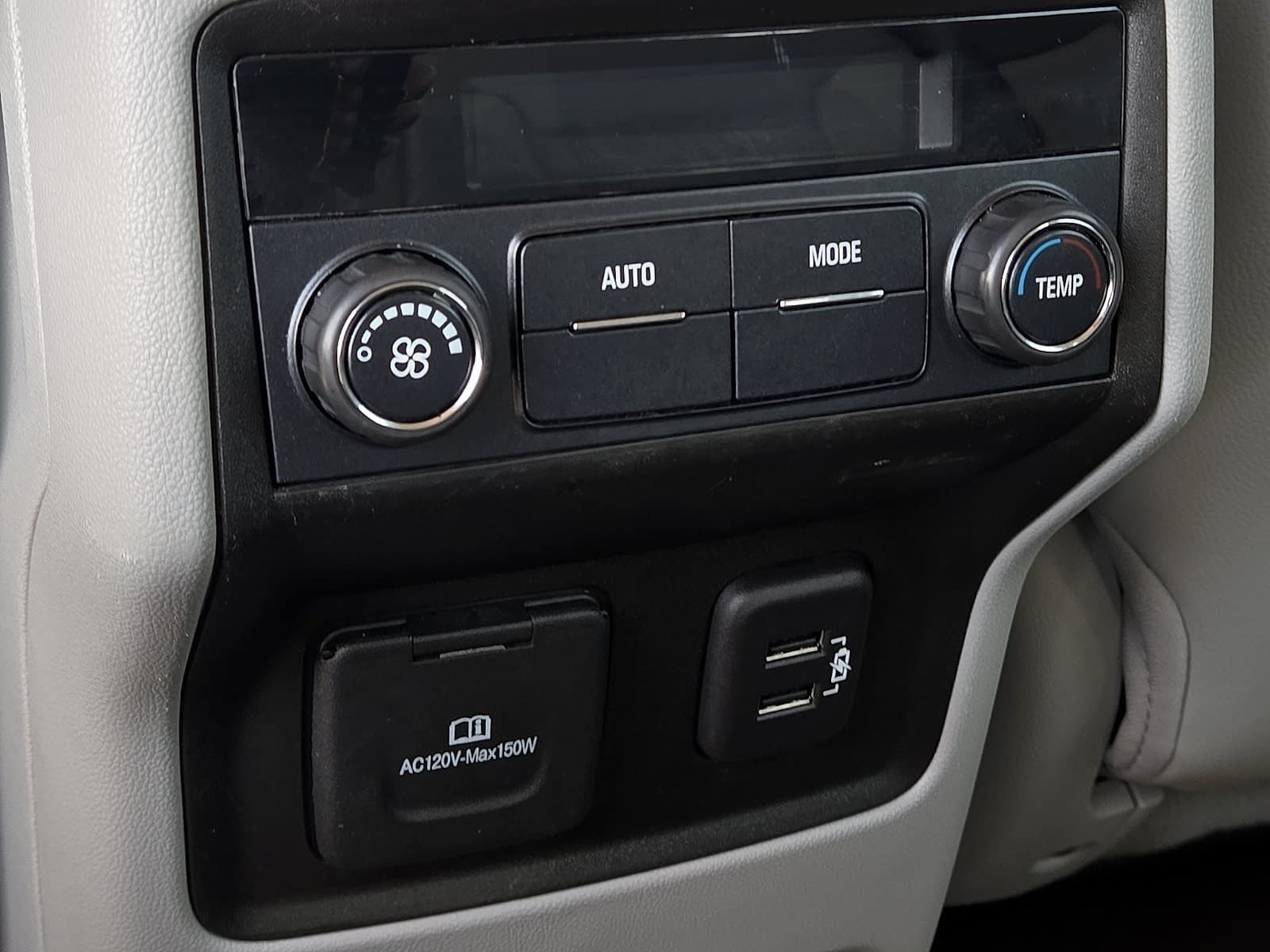 Used 2019 GMC Acadia SLT FWD image 12