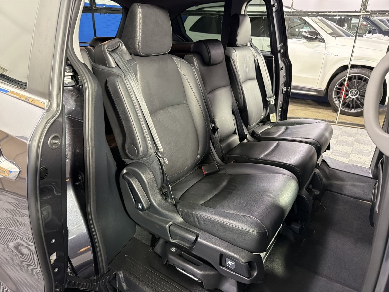 Used 2023 Honda Odyssey Touring image 31