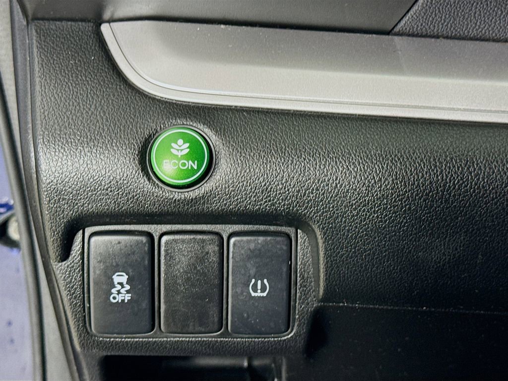 Used 2015 Honda CR-V LX image 11