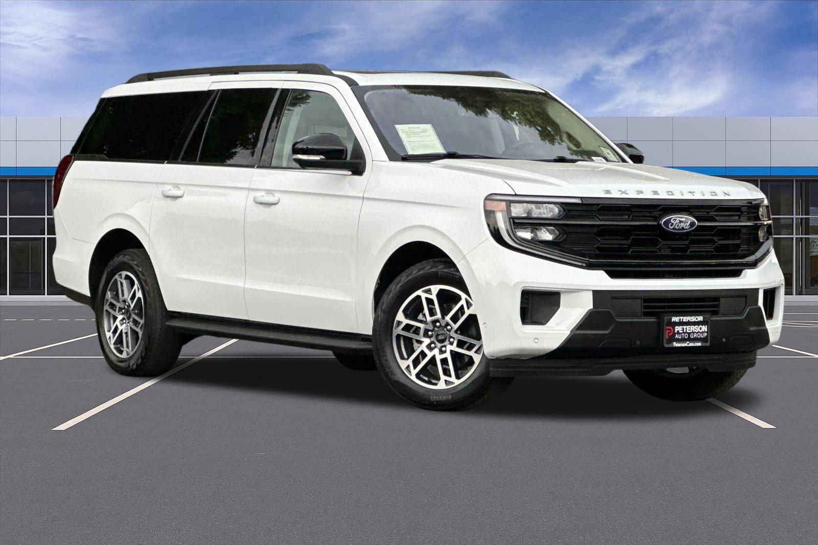 Used 2025 Ford Expedition Max Active AWD/4WD image 2
