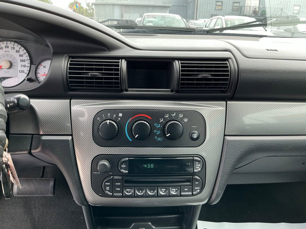 Used 2006 Chrysler Sebring GTC w/ Security Group image 14