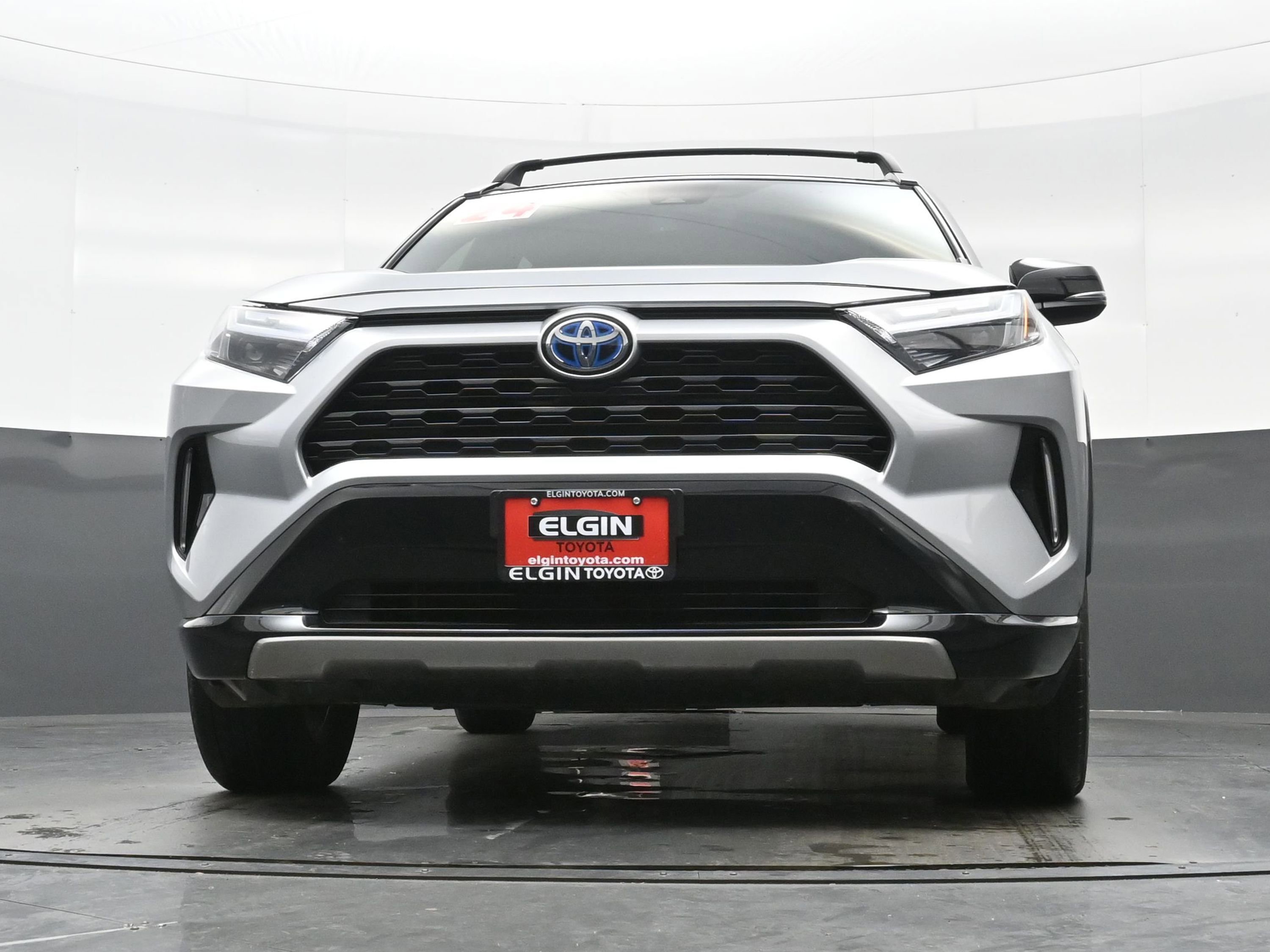 Used 2024 Toyota RAV4 XSE AWD/4WD image 28