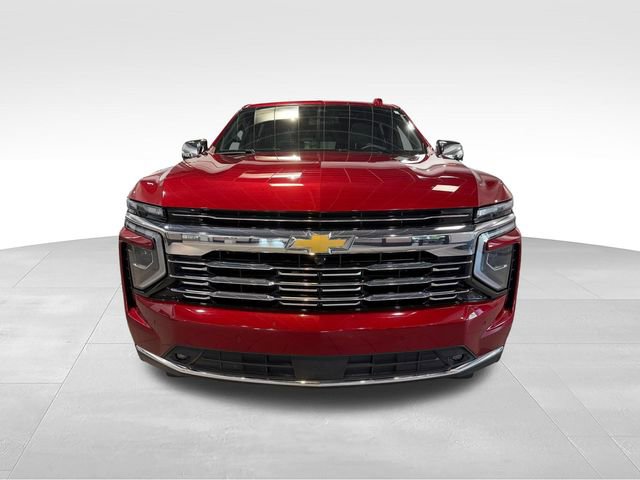 Used 2025 Chevrolet Suburban Premier w/ Sun And Tow Package AWD/4WD image 2