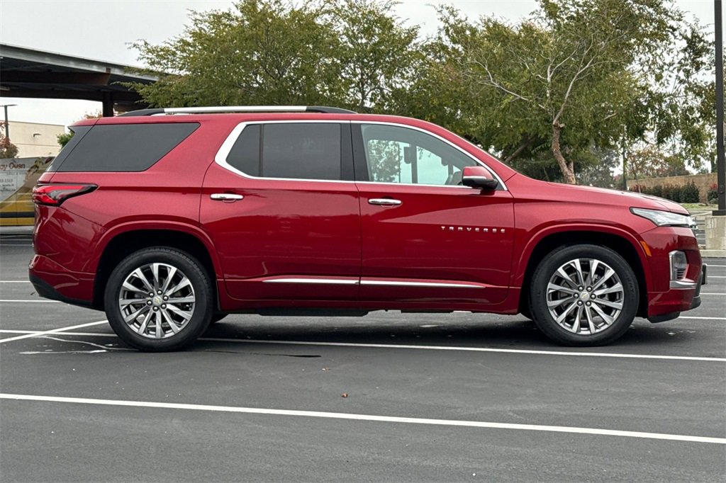 Used 2023 Chevrolet Traverse Premier image 8