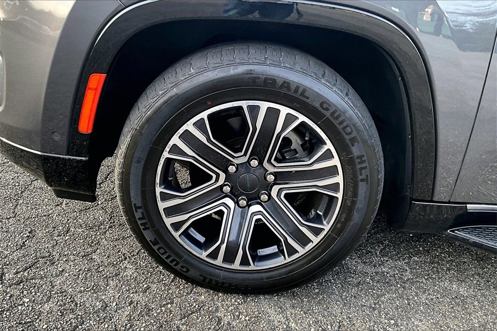 Used 2022 Jeep Wagoneer Series III w/ Convenience Group I image 29