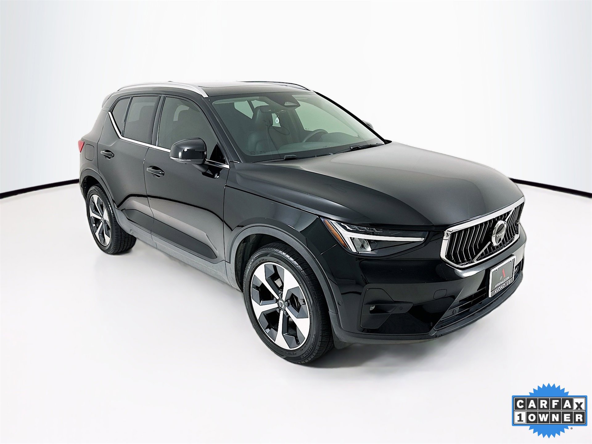 Used 2023 Volvo XC40 B5 Plus w/ Driver Assist Package