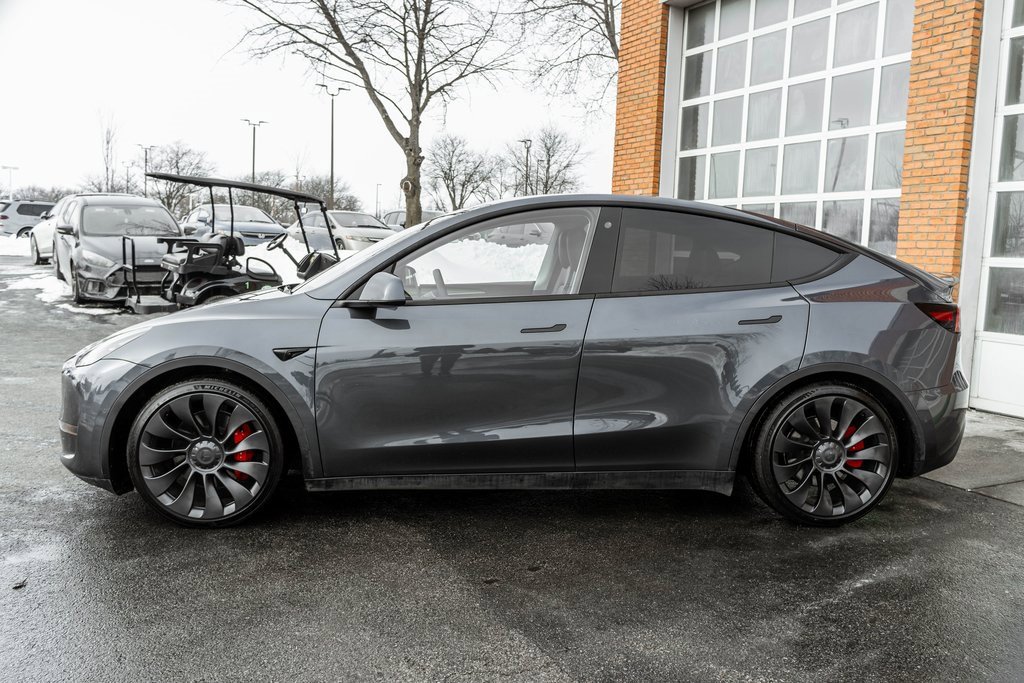 Used 2022 Tesla Model Y Performance image 36