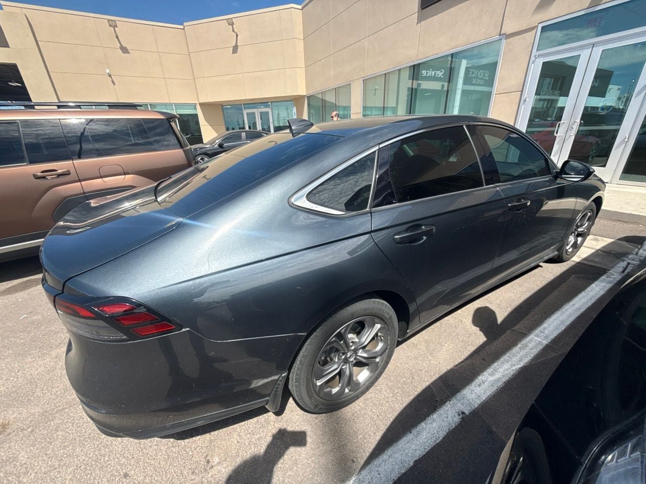 Used 2024 Honda Accord EX image 2