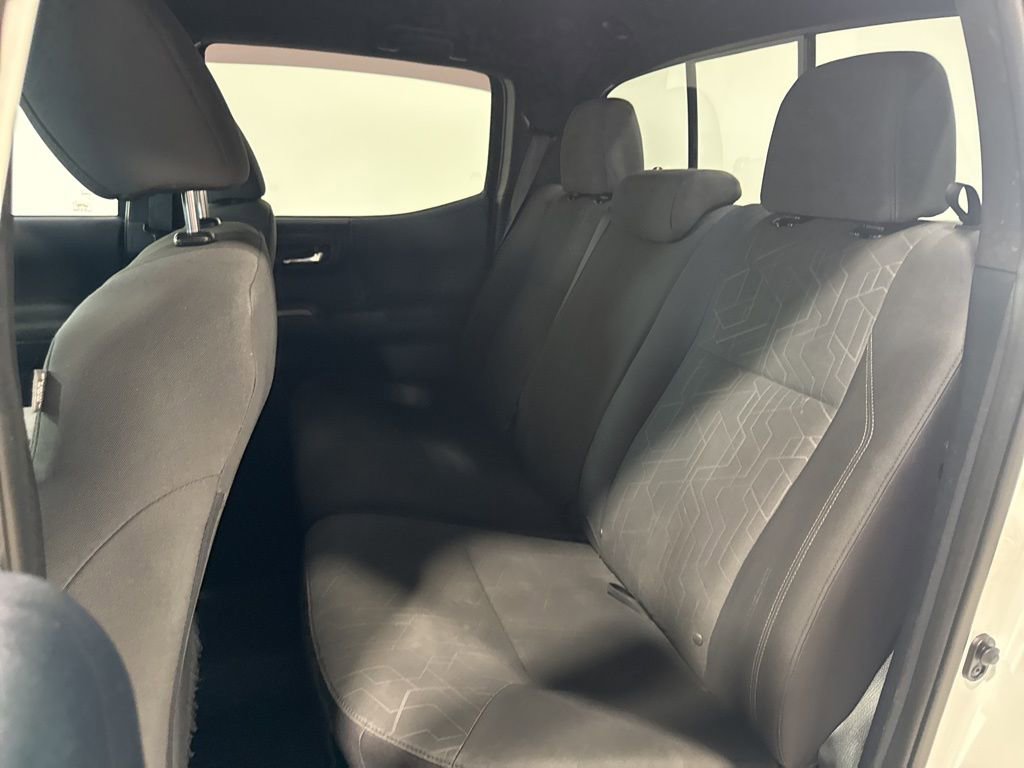 Used 2016 Toyota Tacoma TRD Off-Road w/ Towing Package RWD image 40