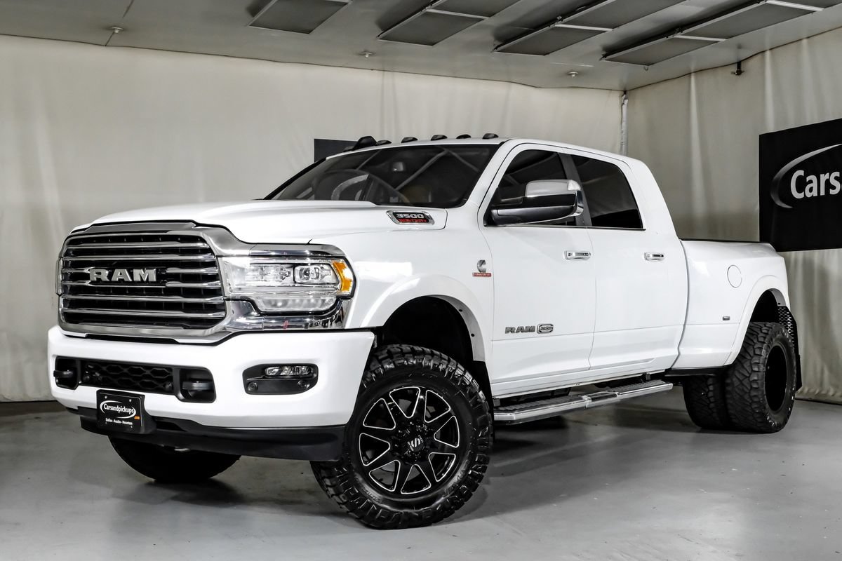 Used 2022 RAM 3500 Limited w/ Body Color Bumper Group AWD/4WD image 4