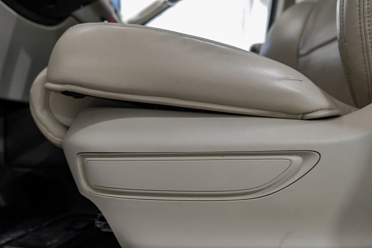 Used 2020 Lincoln Navigator L Reserve w/ Luxury Package RWD image 31