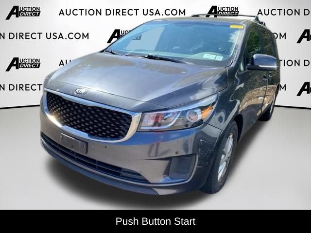 Used 2017 Kia Sedona LX w/ LX Essentials Premium Package FWD image 5